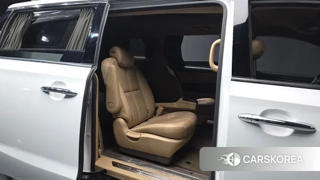 Kia The New Carnival 2018 Белый из Кореи, фото 3