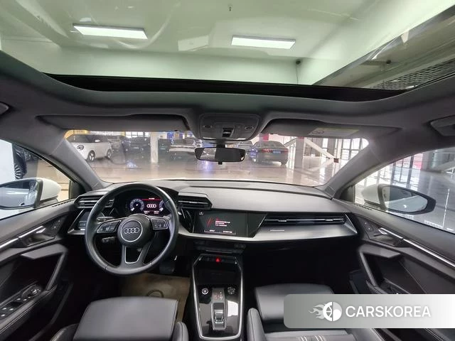 Audi A3 2023 Белый из Китая, фото 3