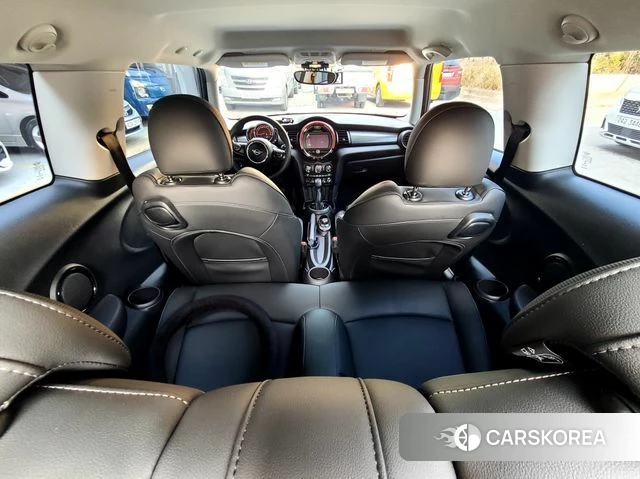 Mini Cooper 2019 Жемчужный цвет из Кореи, фото 3