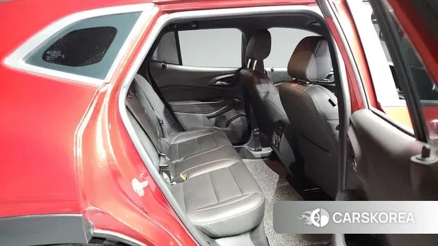 Chevrolet (GM Daewoo) Trax Crossover 2023 Красный из Кореи, фото 3