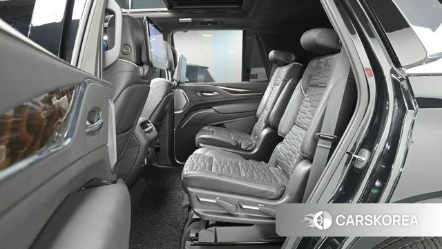 Cadillac Escalade 5th Generation 2021 Черный из Кореи, фото 3