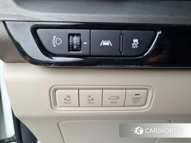 Kia Carnival 4th generation 2023 Жемчужный цвет из Кореи, фото 3