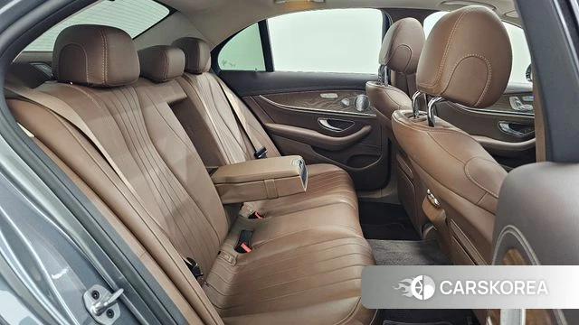 Mercedes-Benz E-Class W213 2019 Серый из Кореи, фото 3