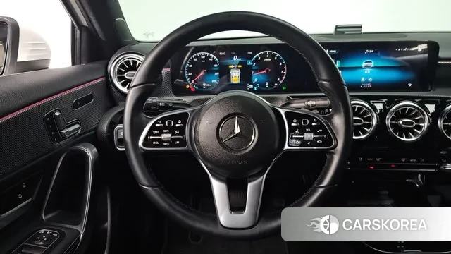 Mercedes-Benz A-Class W177 2021 Белый из Кореи, фото 3
