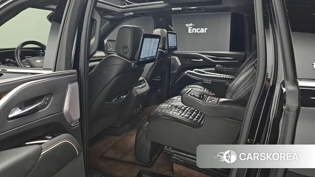 Cadillac Escalade 5th Generation 2021 Черный из Кореи, фото 3