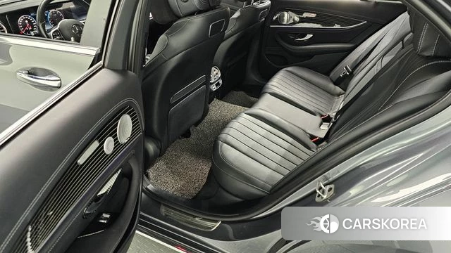 Mercedes-Benz E-Class W213 2020 Серый из Кореи, фото 3