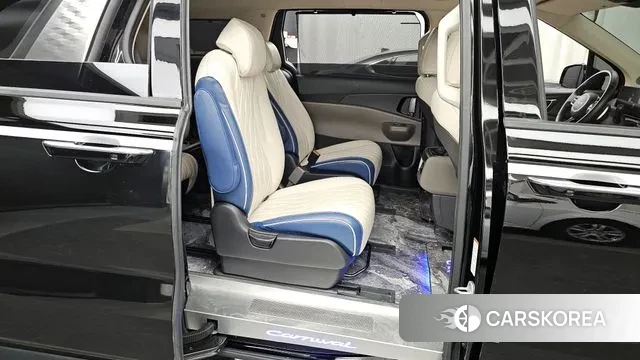 Kia The New Carnival 4th Generation 2024 Черный из Кореи, фото 3