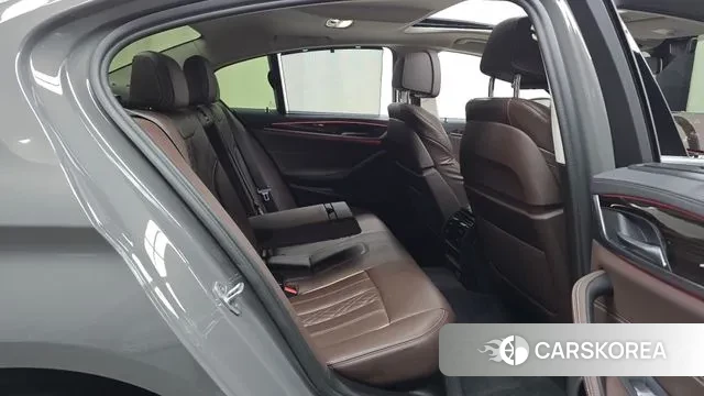 BMW 5 Series (G30) 2022 Серый из Кореи, фото 3