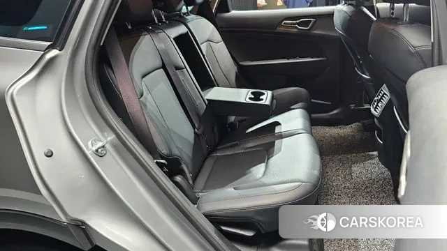 Kia Sportage 5th Generation 2021 Серебристо-серый из Кореи, фото 3