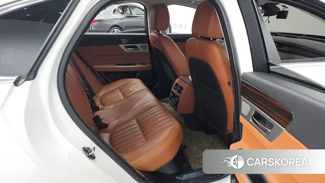 Jaguar XF (X260) 2019 Белый из Кореи, фото 3