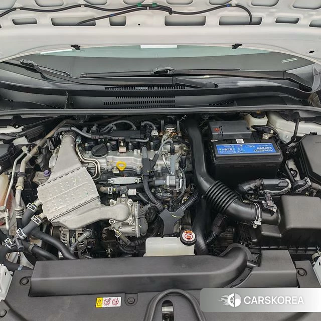 Toyota Corolla 2023 Белый из Китая, фото 3