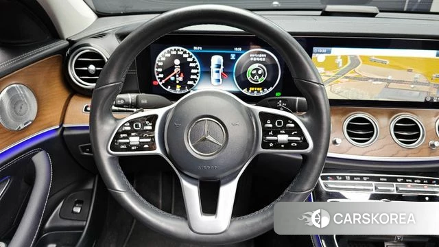 Mercedes-Benz E-Class W213 2020 Черный из Кореи, фото 3