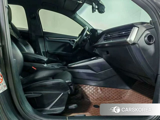 Audi A3 2021 Темно-серый из Китая, фото 3