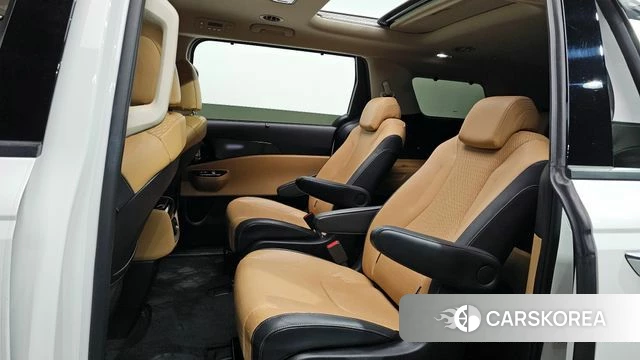 Kia Carnival 4th generation 2022 Белый из Кореи, фото 3