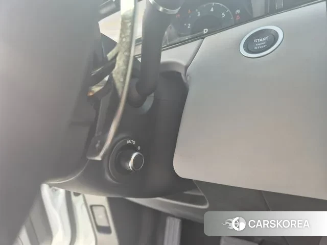 Land Rover Range Rover Evoque 2nd Generation 2024 Белый из Кореи, фото 3