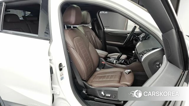 BMW X4 (G02) 2021 Белый из Кореи, фото 3