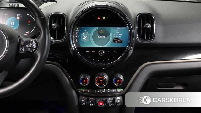 Mini Cooper Countryman 2023 Черный из Кореи, фото 3