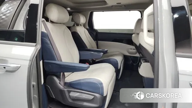 Kia The New Carnival 4th Generation 2025 Серебряный из Кореи, фото 3
