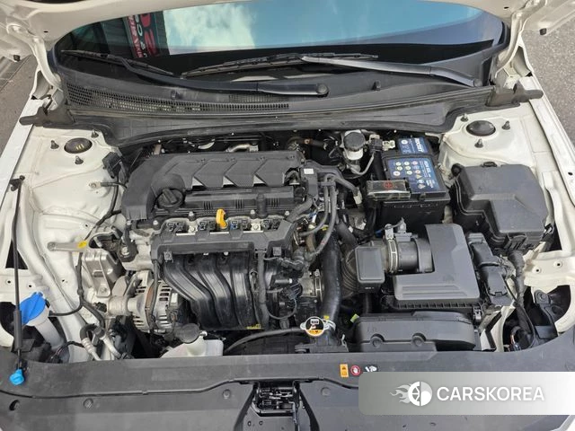 Hyundai The New Avante (CN7) 2023 Белый из Кореи, фото 3