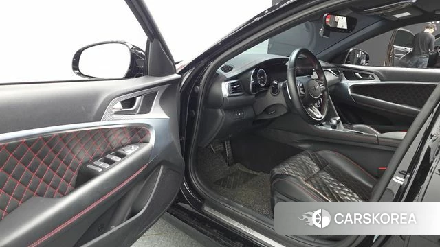 Genesis The New G70 2021 Черный из Кореи, фото 3