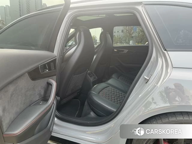 Audi RS 4 2023 Другой из Китая, фото 3