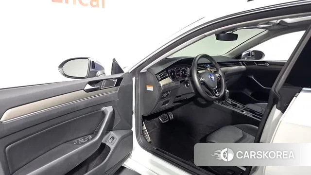 Volkswagen Arteon 2020 Белый из Кореи, фото 3