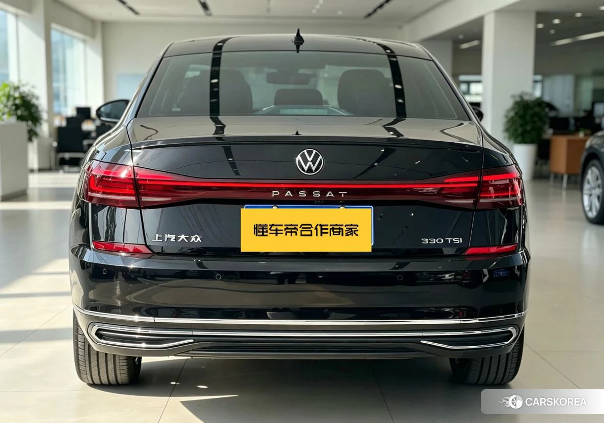 Volkswagen Passat 2023 Черный из Китая, фото 3