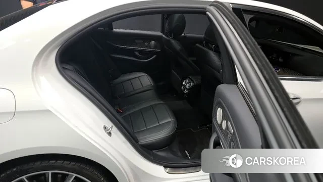 Mercedes-Benz E-Class W213 2021 Белый из Кореи, фото 3