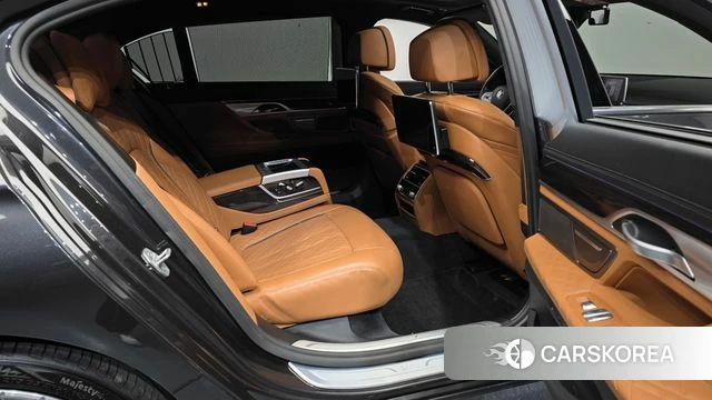 BMW 7 Series (G11) 2021 Серый из Кореи, фото 3