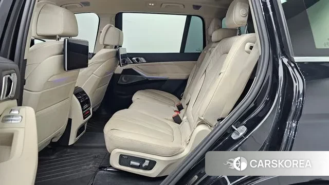 BMW X7 (G07) 2021 Черный из Кореи, фото 3