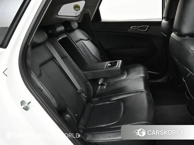 Kia Sportage 5th Generation Hybrid 2022 Белый из Кореи, фото 3
