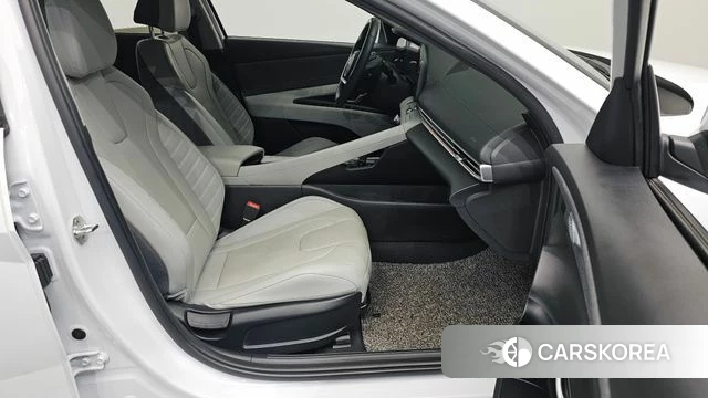 Hyundai Avante Hybrid (CN7) 2021 Белый из Кореи, фото 3