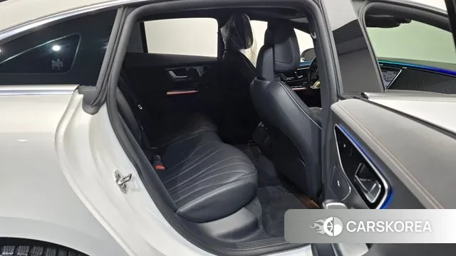 Mercedes-Benz EQE V295 2024 Белый из Кореи, фото 3