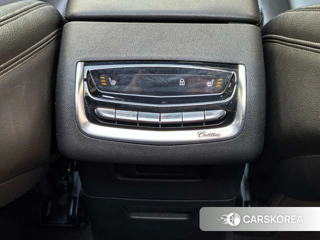 Cadillac XT6 2021 Темно-серый из Китая, фото 3