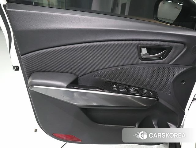 Ssangyong The New Tivoli 2023 Белый из Кореи, фото 3