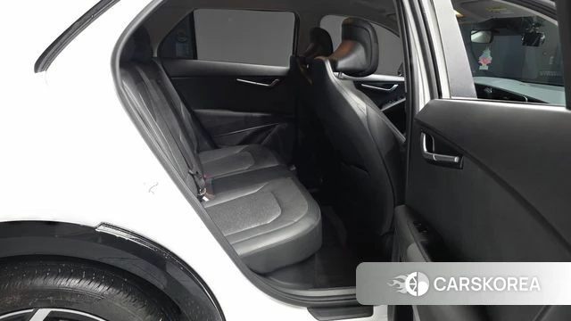 Kia Di Ol Nu Niro 2022 Белый из Кореи, фото 3