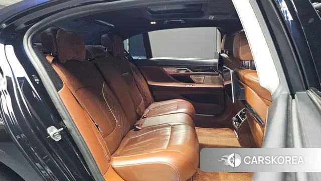 BMW 7 Series (G11) 2019 Черный из Кореи, фото 3