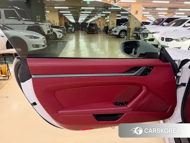 Porsche 911(992) 2020 Белый из Кореи, фото 3