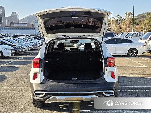 Kia Seltos 2021 Белый из Кореи, фото 3