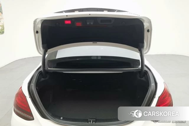 Mercedes-Benz Class C 2021 Белый из Китая, фото 3