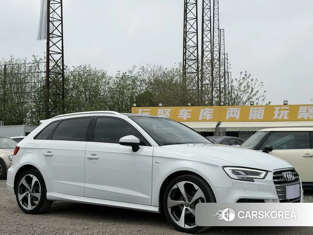 Audi A3 2020 Белый из Китая, фото 3