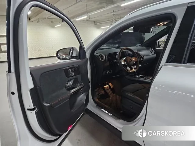 Mercedes-Benz GLA - Class H247 2023 Белый из Кореи, фото 3