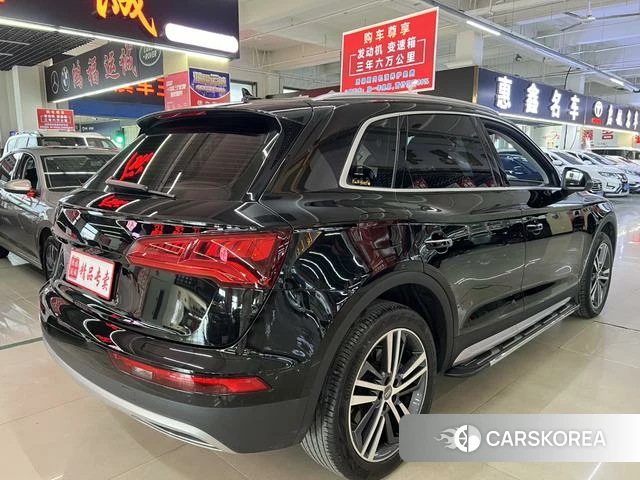 Audi Q5L 2019 Черный из Китая, фото 3
