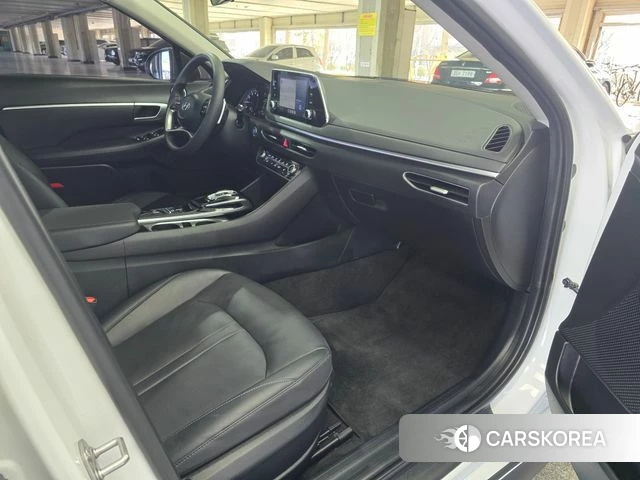 Hyundai Sonata (DN8) 2022 Белый из Кореи, фото 3