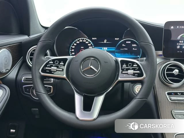 Mercedes-Benz GLC 2021 Темно-серый из Китая, фото 3