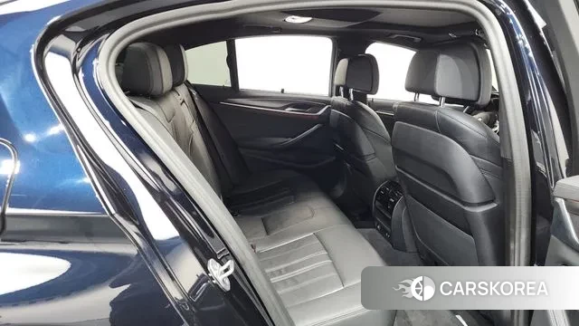 BMW 5 Series (G30) 2022 Черный из Кореи, фото 3