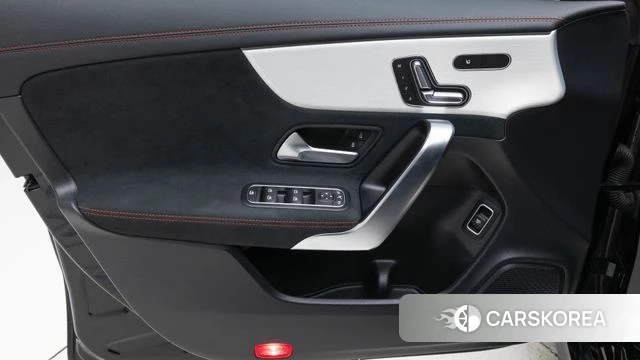 Mercedes-Benz CLA-Class C118 2025 Черный из Кореи, фото 3