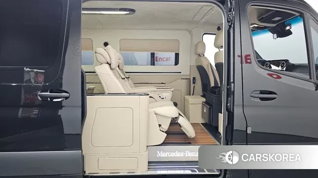 Mercedes-Benz Sprinter 2023 Черный из Кореи, фото 3