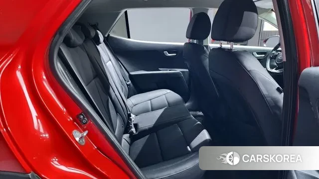 Kia Stonic 2018 Красный из Кореи, фото 3