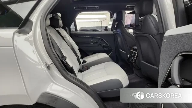 Land Rover Range Rover Sport 3rd Generation 2023 Серебристо-серый из Кореи, фото 3